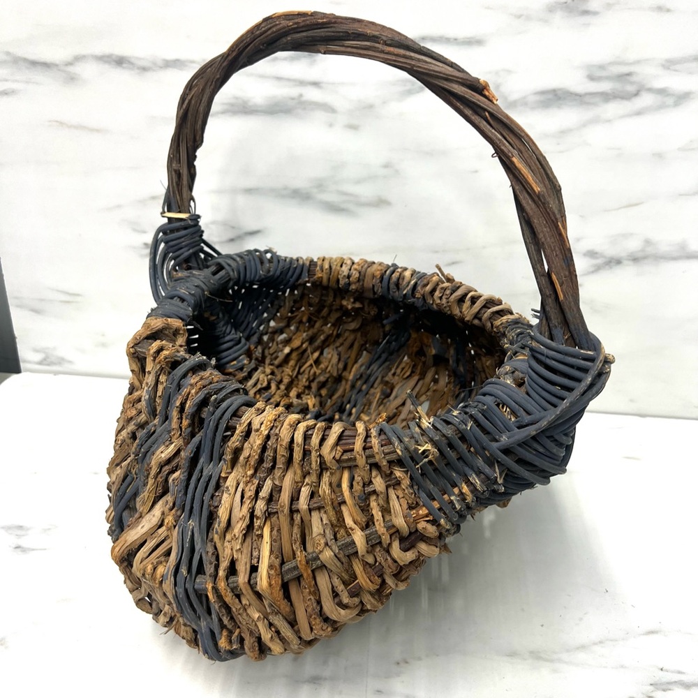 Vintage woven twig basket farmhouse cottage decor blue country primitive